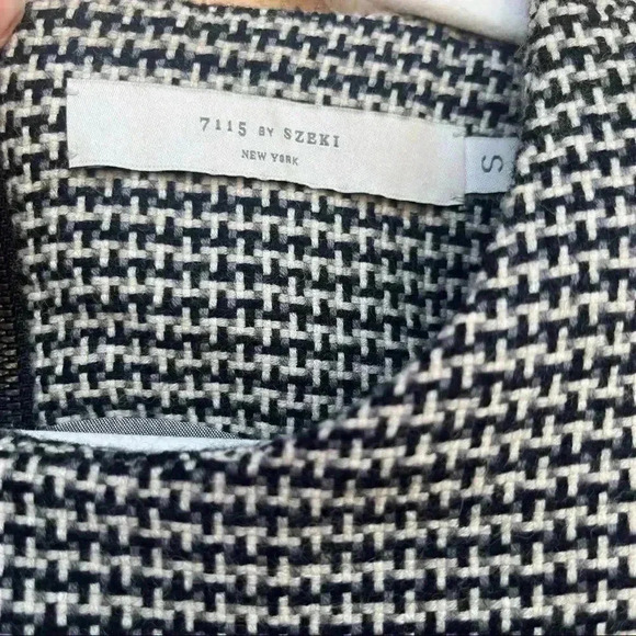 7115 by Szeki Tweed Dress - Picture 4 of 6